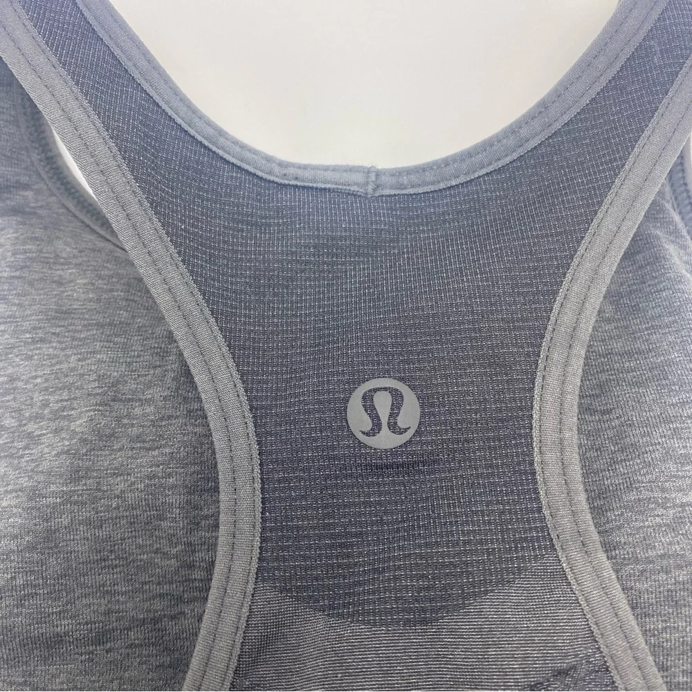 Lululemon Seamless Mesh Racerback Sports Bra Size 4 Gray